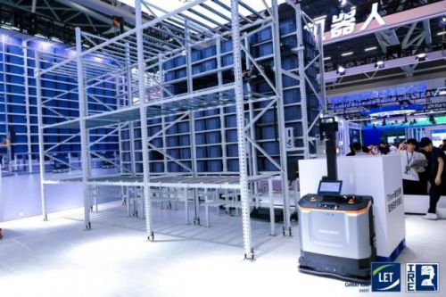 let 2025盛大开幕 数智工厂 智慧物流 机器人,一展get创新科技